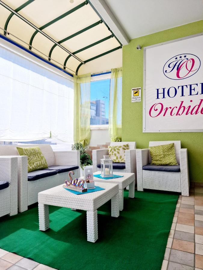 Hotel Orchidea ลินญาโน ซับเบียโดโร ภายนอก รูปภาพ