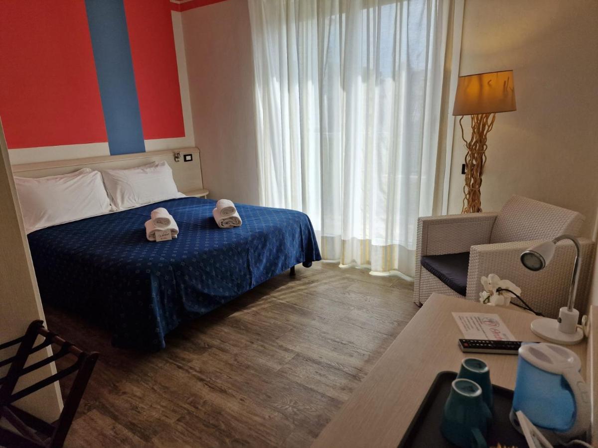 Hotel Orchidea ลินญาโน ซับเบียโดโร ภายนอก รูปภาพ