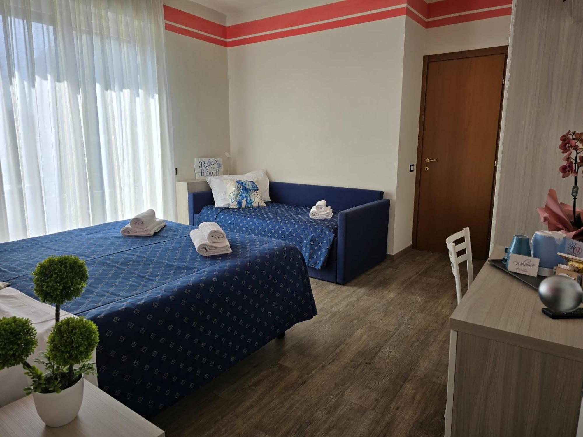 Hotel Orchidea ลินญาโน ซับเบียโดโร ภายนอก รูปภาพ