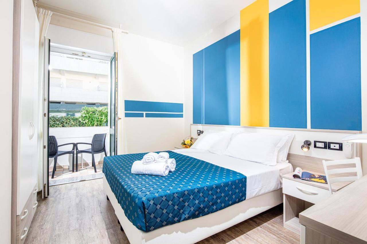Hotel Orchidea ลินญาโน ซับเบียโดโร ภายนอก รูปภาพ